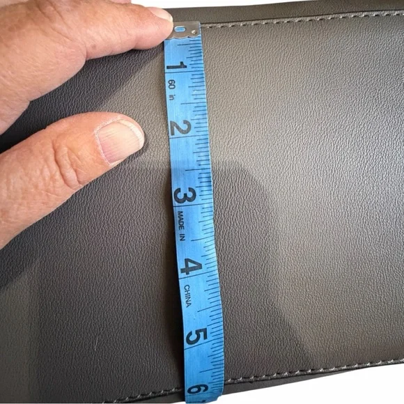 Elegant Gray Tote Bag with Wallet - Picture 13 of 15